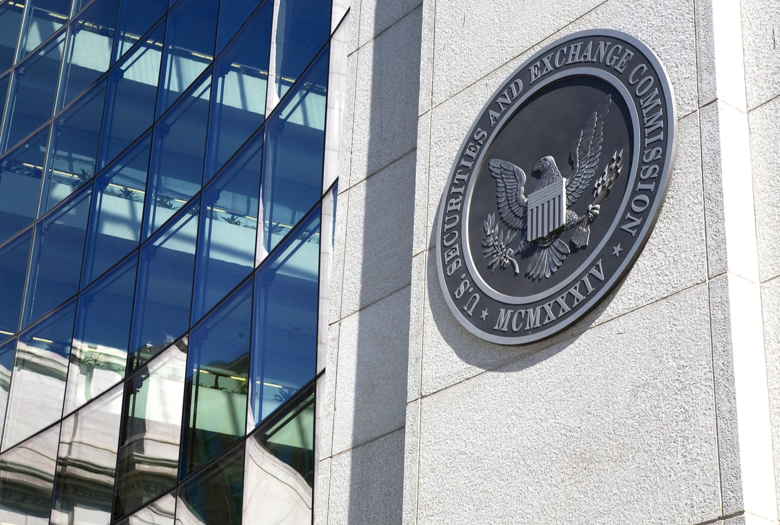 SEC Sues Israelis Tied to International Insider Trading Ring